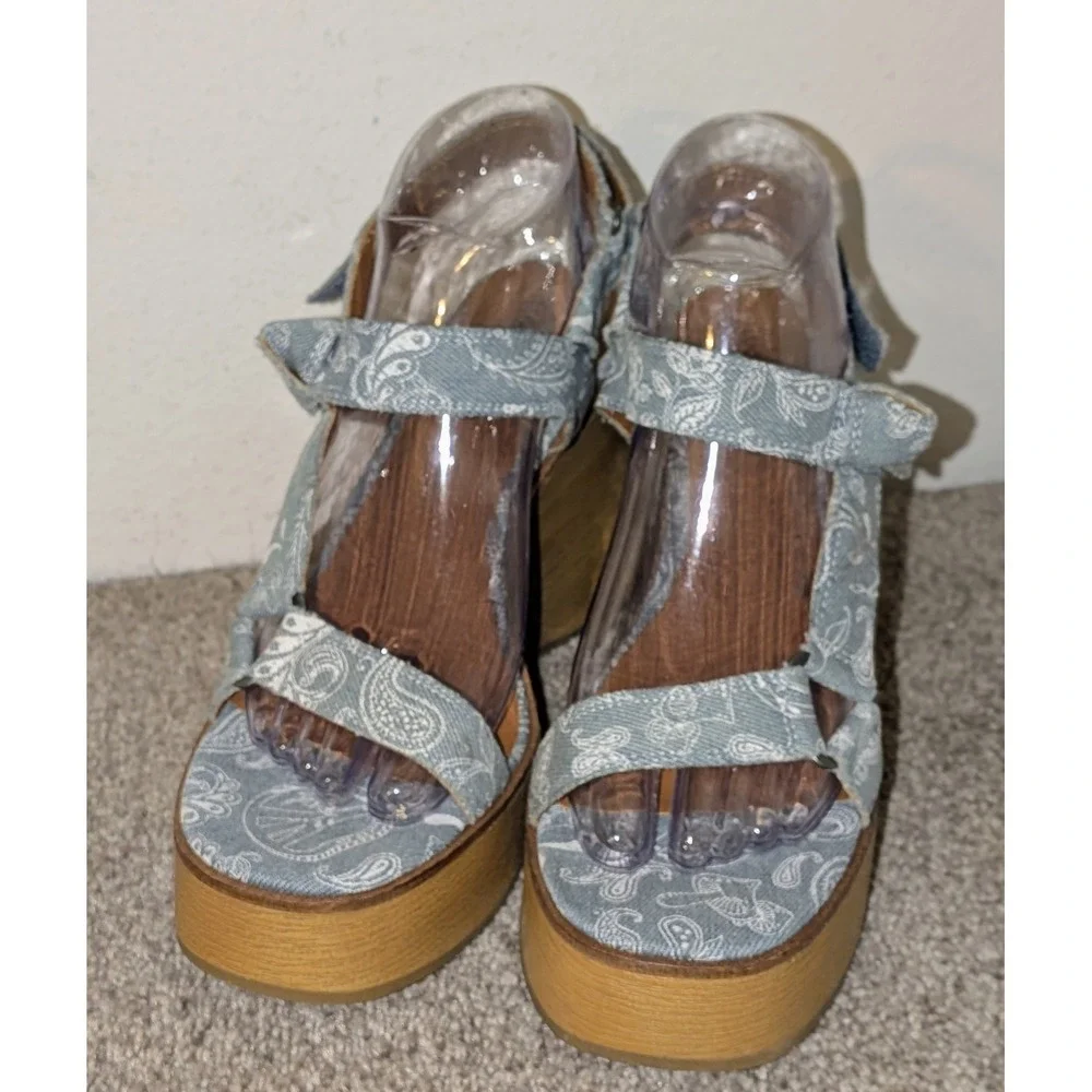 Lucky Brand Blue Paisley Denim Platform Wedge‎ Sandals 9M 40 Boho Wood Grain
